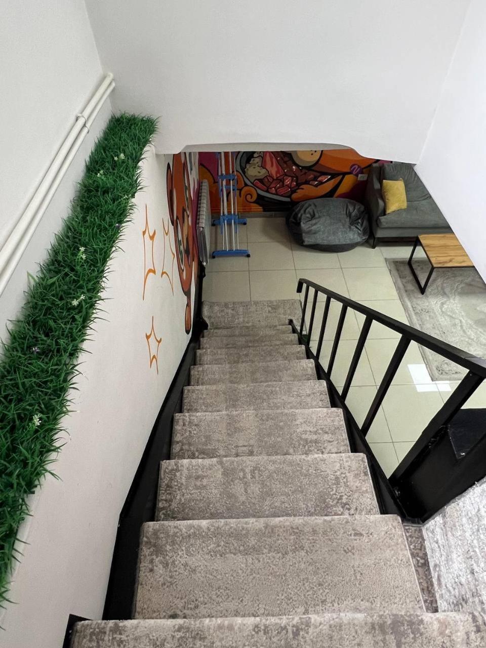 Место Встречи "Guest House Meeting Place" Бишкек Экстерьер фото